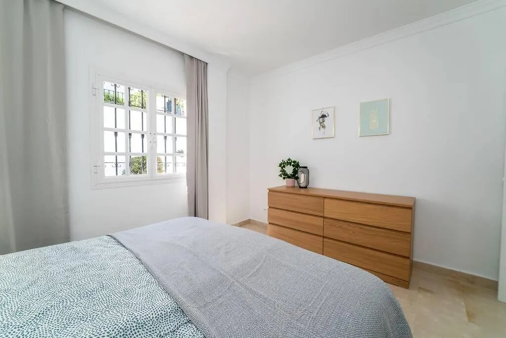 Aloha Pueblo Beautiful Apartment With Roof-Terrace Next To Aloha Golf Marbella