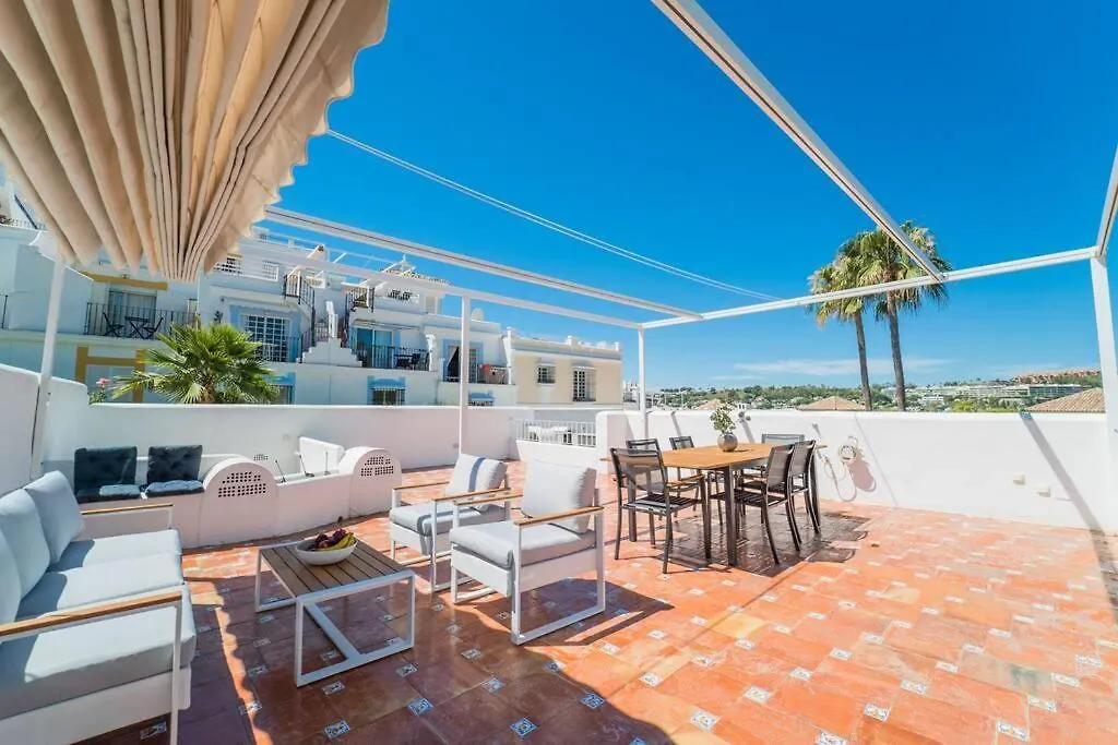 Aloha Pueblo Beautiful Apartment With Roof-Terrace Next To Aloha Golf Marbella