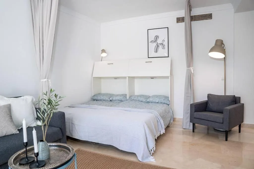 Aloha Pueblo Beautiful Apartment With Roof-Terrace Next To Aloha Golf Marbella Spain